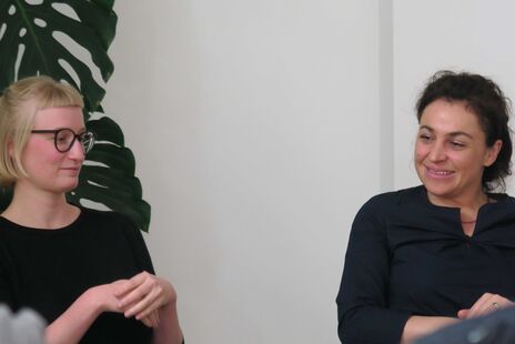 Teilnehmerinnen im Gespräch