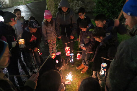 Laternenumzug beim Winterfest