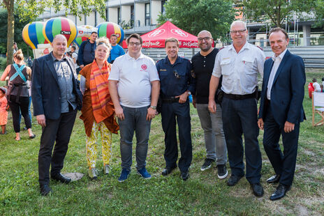 Viele prominente Gäste beim Sommerfest