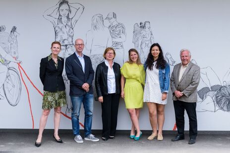 Gruppenfoto mit VertreterInnen diverser Institutionen