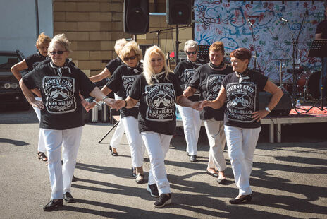 Der Pensionistenklub präsentierte eine Line Dance-Einlage.