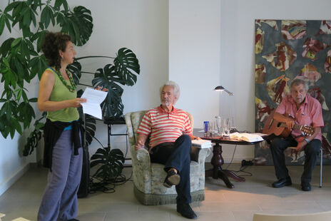 Luis Stabauer las aus seinem Roman "Die Weißen", Kurt Winterstein begleitete ihn musikalisc