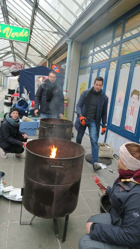 Maroni als kulinarische Schmankerln beim Adventplausch