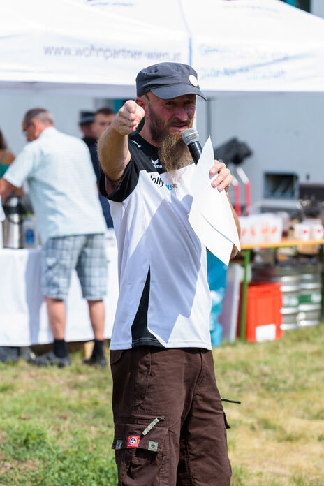 Schiedsrichter beim Boccia-Turnier