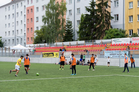 Zahlreiche Spieler beim Gemeindebaucup