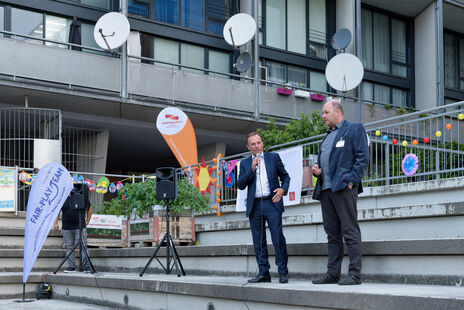 Prominenter Besuch beim Sommerfest