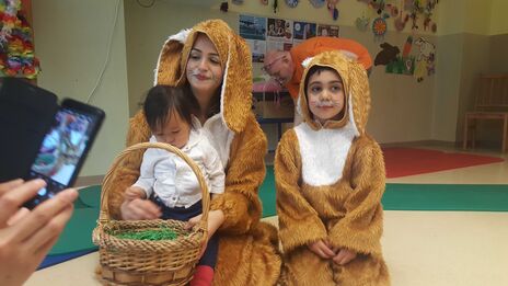 Osterhase zu Besuch beim Frühlingsfest