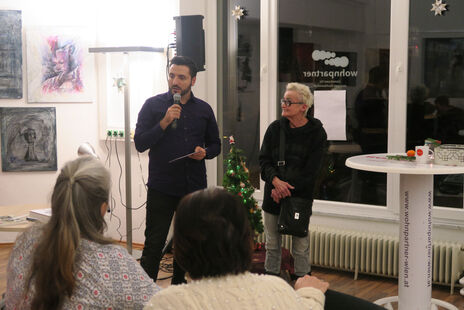 woohnpartner-Mitarbeiter und Malerin Lydia Kriz-Binarova 