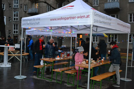 Zahlreiche BesucherInnen beim Winterzauber