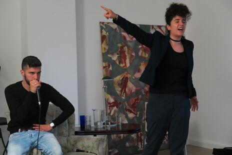 Die Geschwister EsRap zeigten in einer mitreißenden Performance, dass Rap immer noch Widerstand heißt.