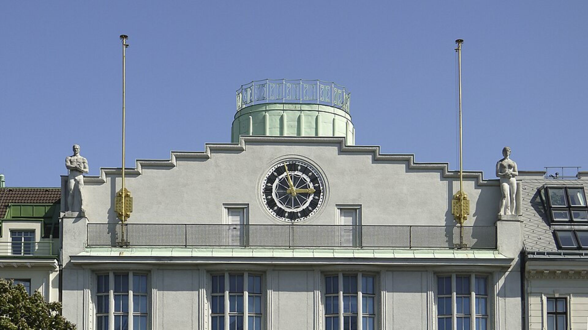 Die Fassade des Vorwärts-Hauses in Wien-Margareten