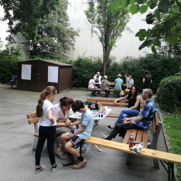 Kinderschminken beim Hoffest