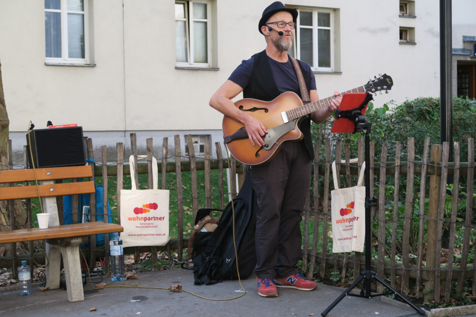 Musikalische Begleitung beim Nachbarschaftsfest