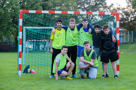 Die Teams beim Gemeindebaucup 2017.