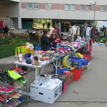 Tolle Schätze am Flohmarkt.