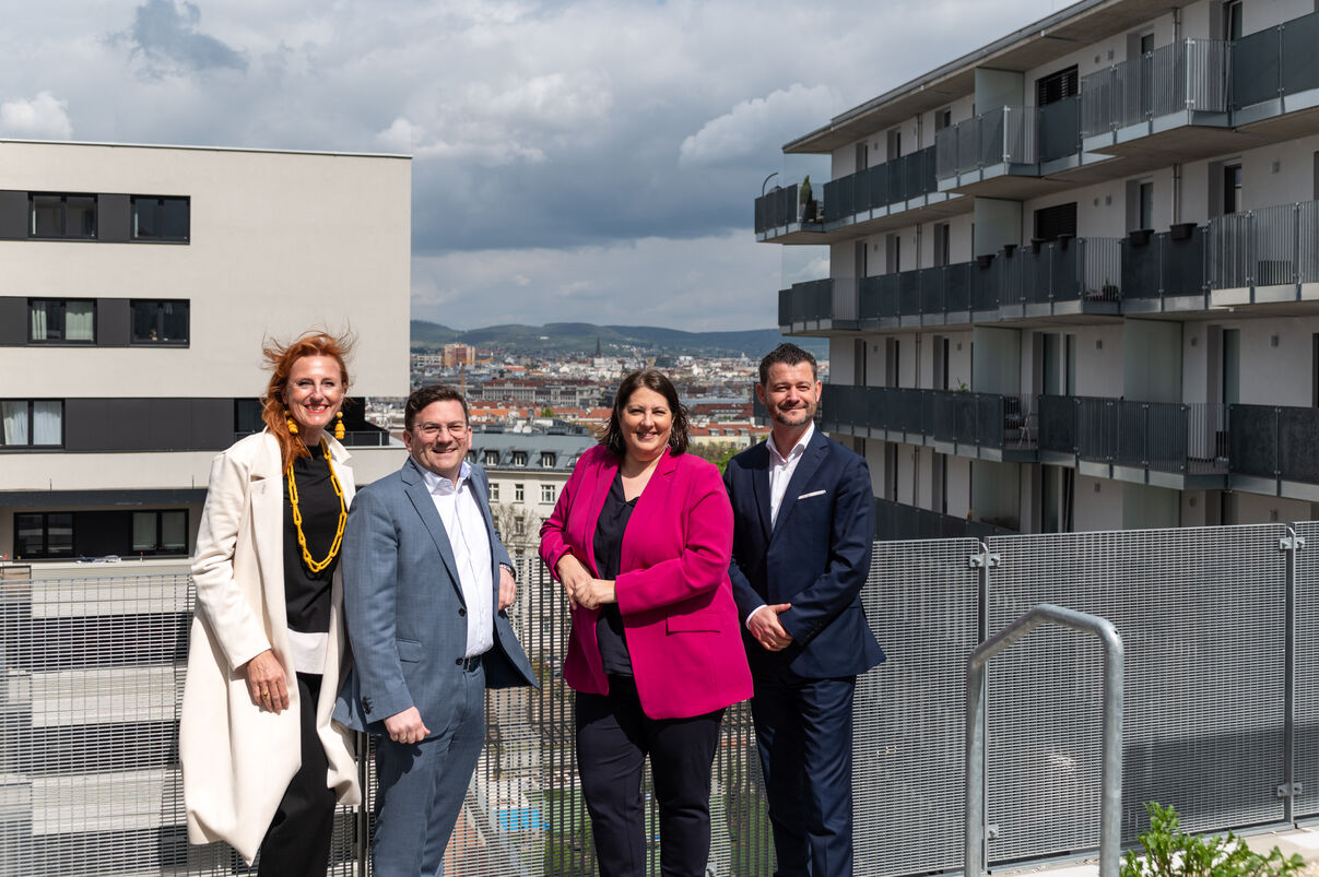 Wohnberatung Wien Leiterin Mag. Isabella Jandl, Bezirksvorsteher Meidling Wilfried Zankl, Wohnbaustadträtin Kathrin Gaál, wohnfonds_wien Geschäftsführer DI Gregor Puscher