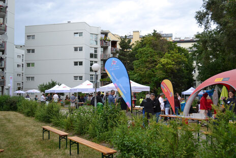 Zahlreiche Kooperationspartner beim Fest