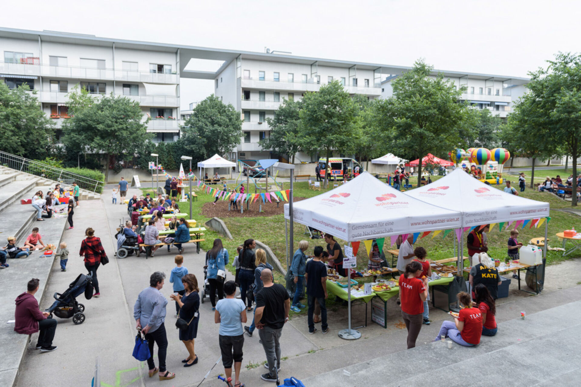 Buntes Treiben am Sommerfest