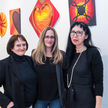 Das Künstlerinnen Mutter-Tochter-Duo Michelle und Simone Teresa Haintz.