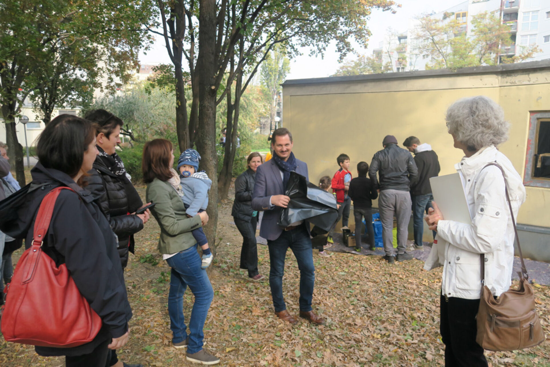 TeilnehmerInnen des Graffiti-Workshops in der Ankerbrotfabrik