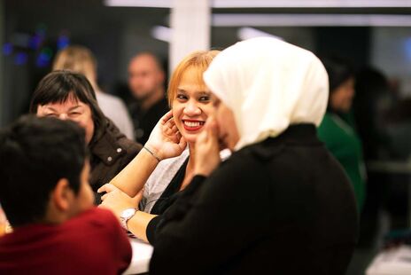 Neue BewohnerInnen des Barbara-Prammer-Hofs