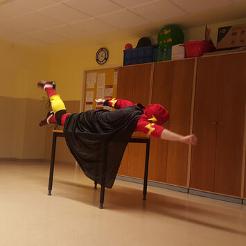 Superheld "im Freiflug"