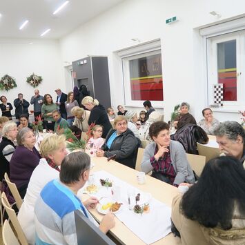 BesucherInnen der Veranstaltung Winterzauber