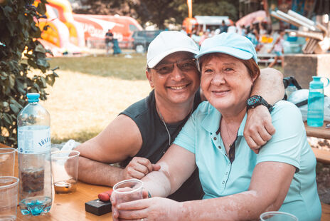 BesucherInnen beim Fest 