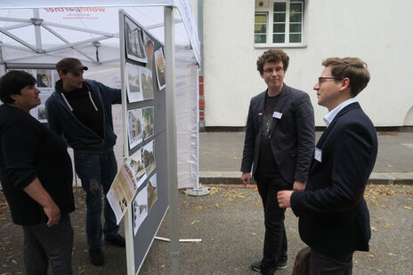 Blick in die Geschichte - Fotoausstellung beim Pirkebnerstraßenfest