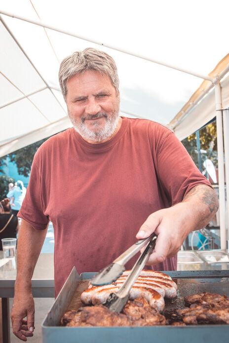 Gutes und selbstgemachtes Essen beim Fest