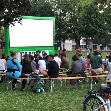 Viele BesucherInnen beim Volxkino