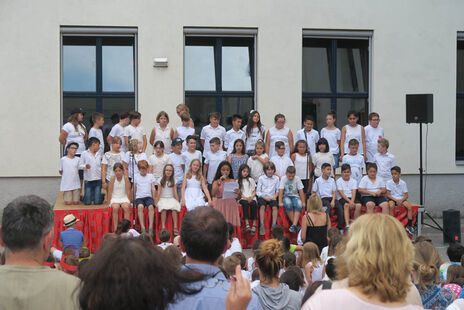 Ein Gruppenfoto der teilnehmenden SchülerInnen.