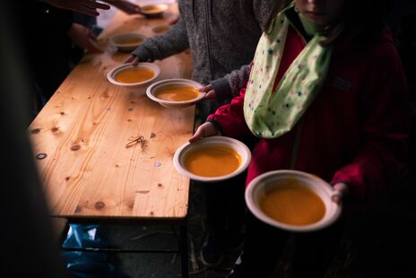 Kürbissuppe zum Aufwärmen für die BesucherInnen