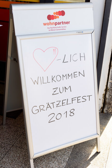 Begrüßungsschild zum Grätzelfest