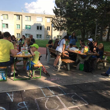 Das BewohnerInnen-Treffen ist gut besucht.