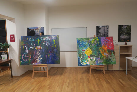 Malereien im BewohnerInnen-Zentrum 