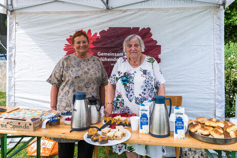 Engagierte Ehrenamtliche beim Frühlingsfest