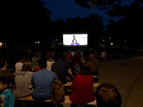 Kino unter freiem Himmel lockte viele BesucherInnen an