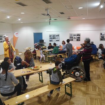 Zahlreiche BesucherInnen beim Frühlingsfest